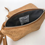 Load image into Gallery viewer, Wristlet in Raffia Weave and Camel
