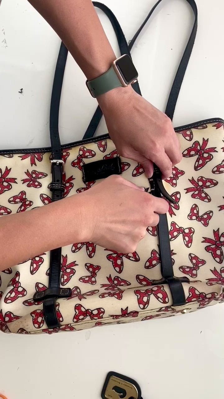 Crossbody Clutch in Upcycled Printed Bag (+ video)