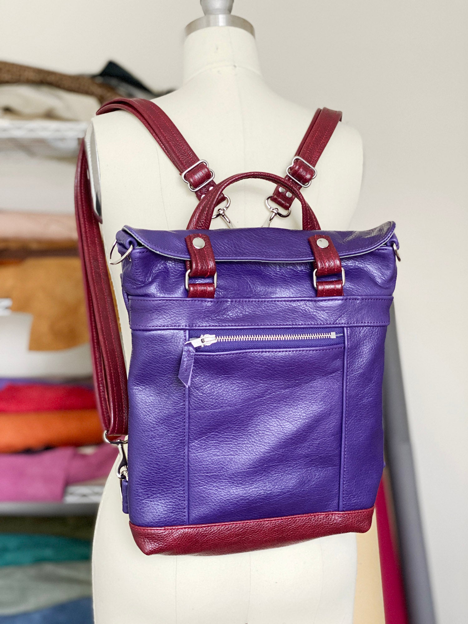 Backpack Mini in Violet, Crimson