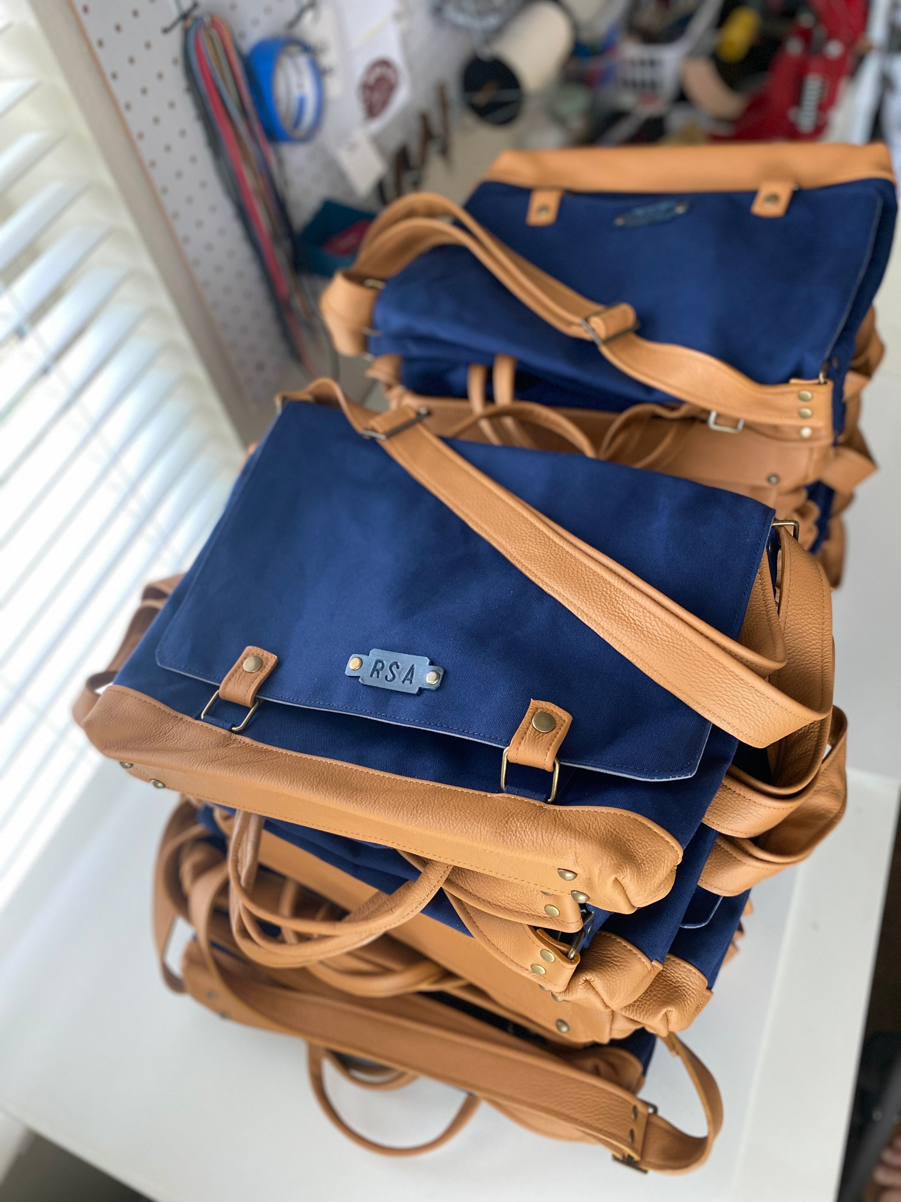 Messenger Mini in Navy Canvas, Camel