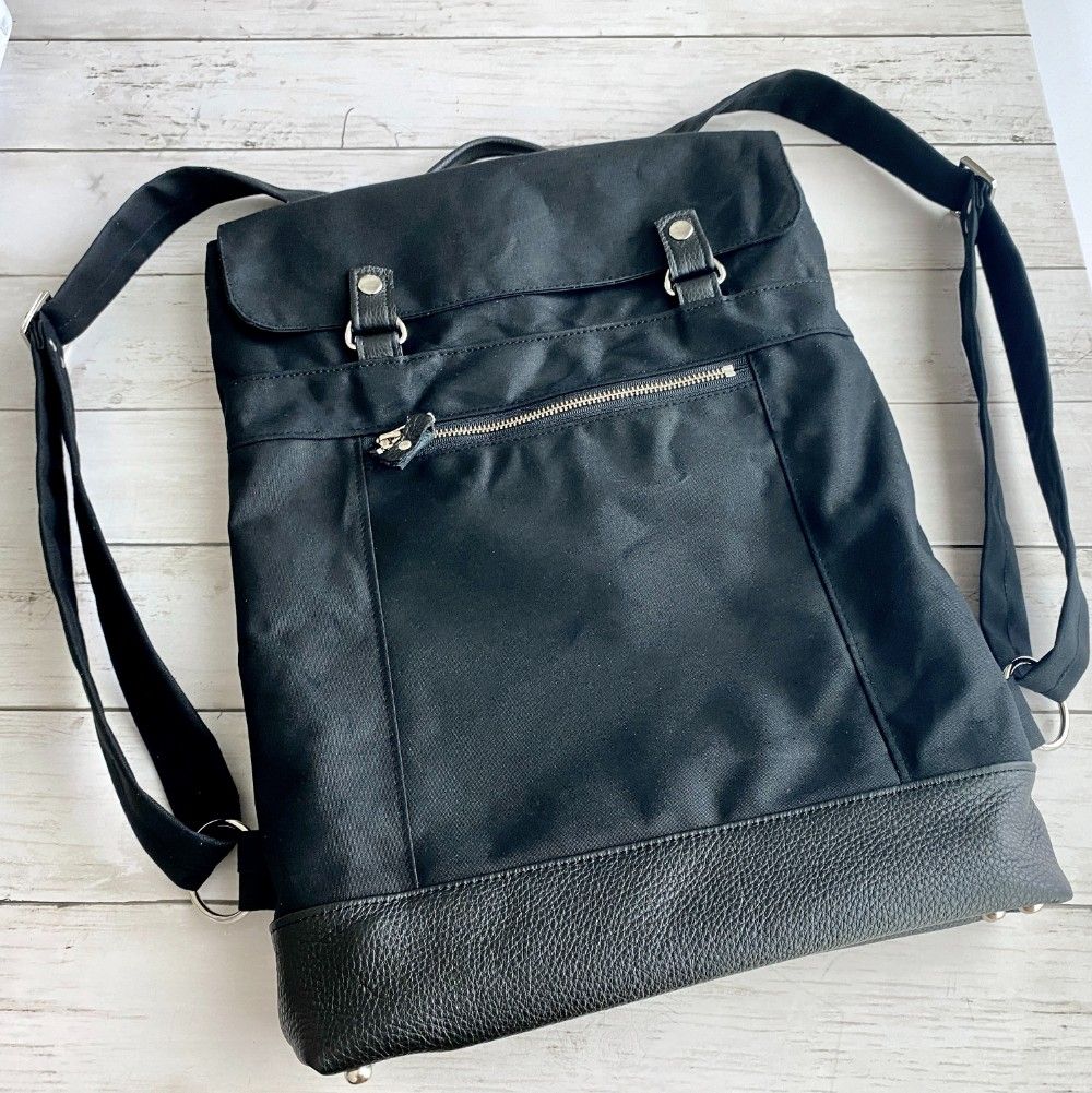 Backpack in Black Canvas, Onyx
