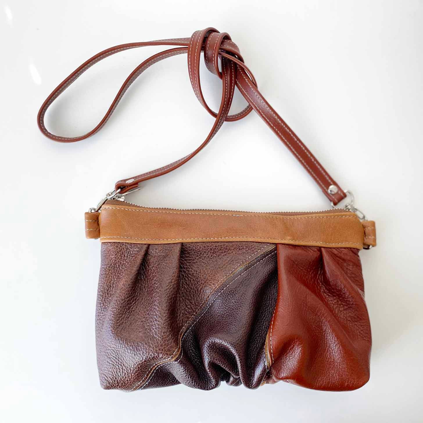 Ruche Clutch in Browns