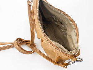 Ruche Clutch in Camel